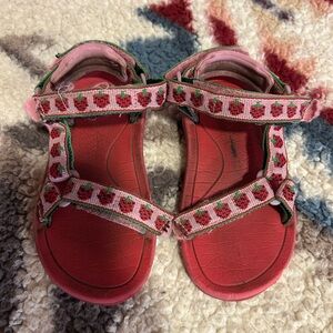 Teva toddler sandles size 9